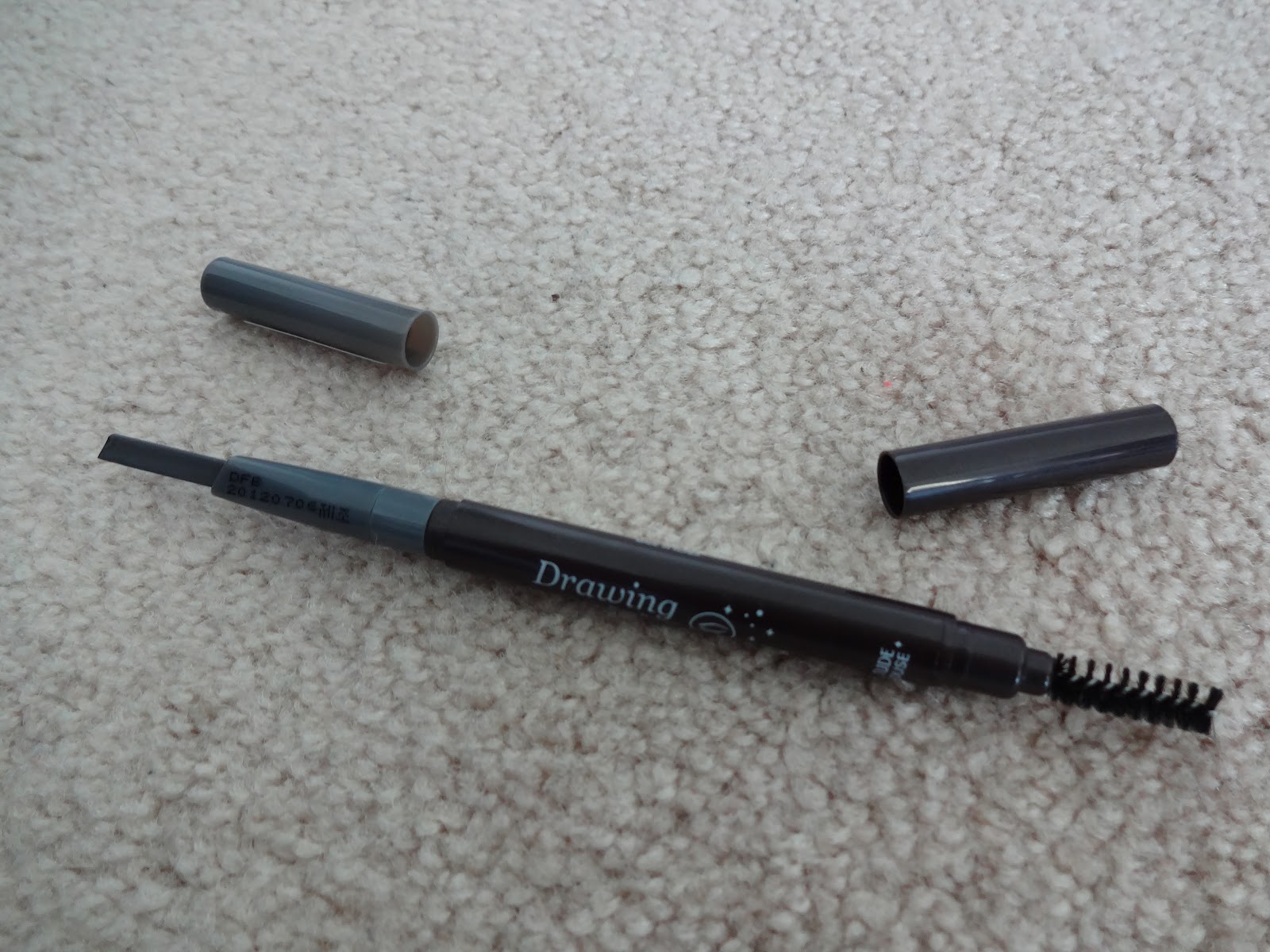 BEAUTY ALIXIRS: Etude House Drawing Eye Brow pencil First Impressions