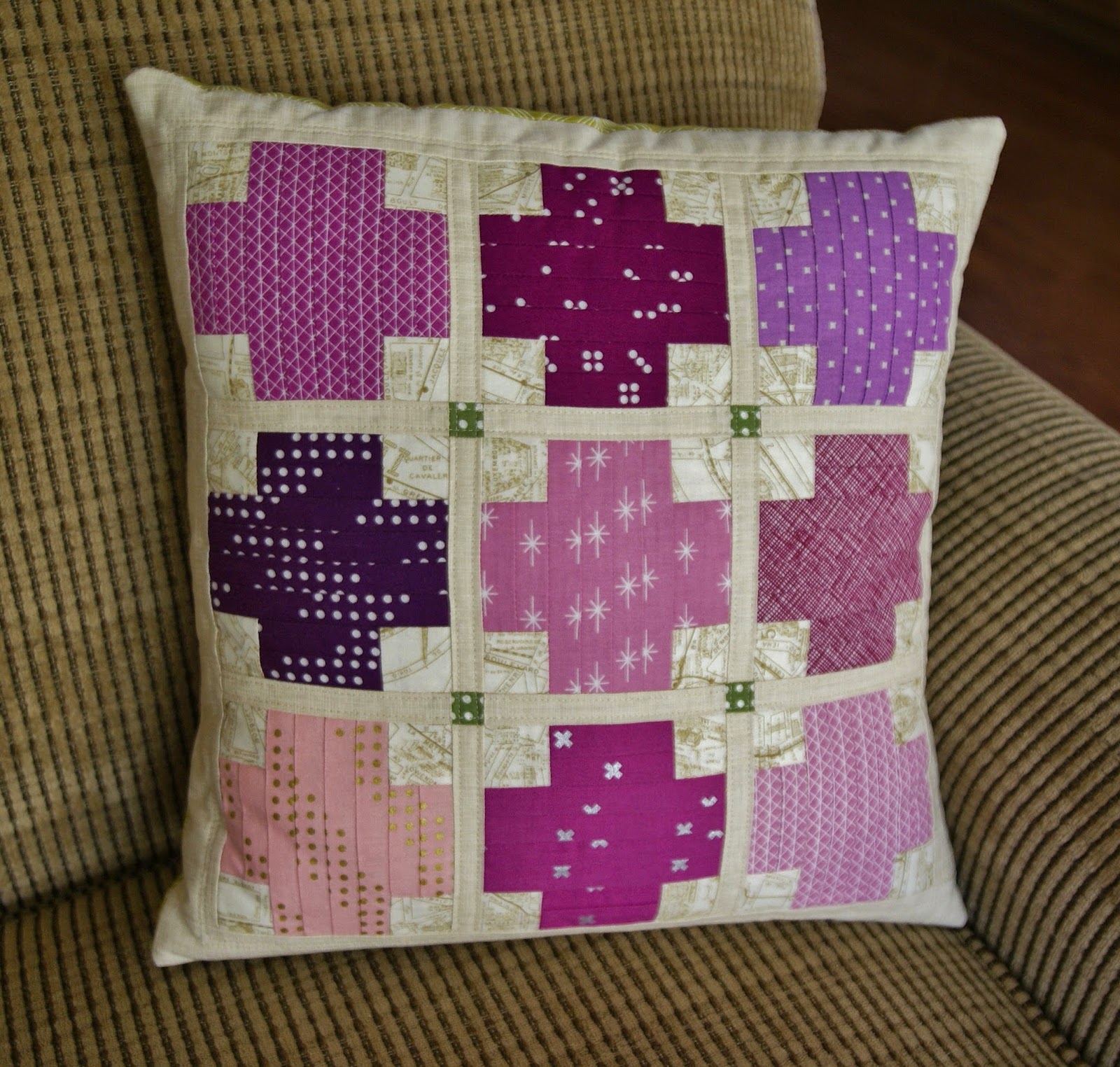 Quilt Color Workshop Parquet Pillow by Heidi Staples of Fabric Mutt