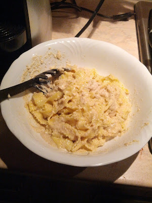 Pappardelle fatte in casa in salsa di noci aromatizzata alla cannella