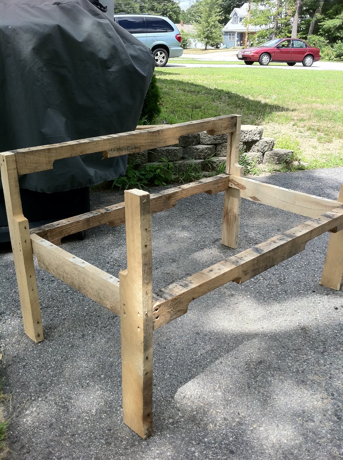 how to build a bench out of wood