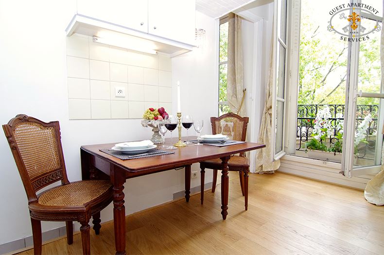 BROSE NOSE PARIS / apartment ILE SAINT LOUIS