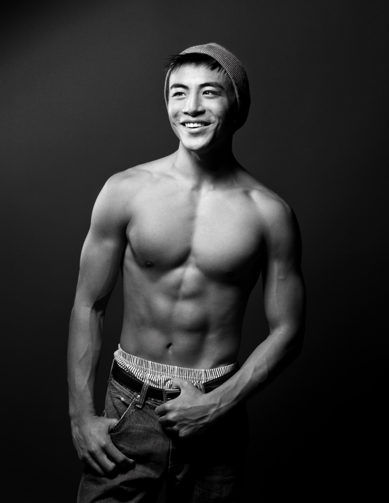 Photo%2B01%2BKevin%2BSun%2Bblack%2Band%2Bwhite%2Bshirtless.jpg