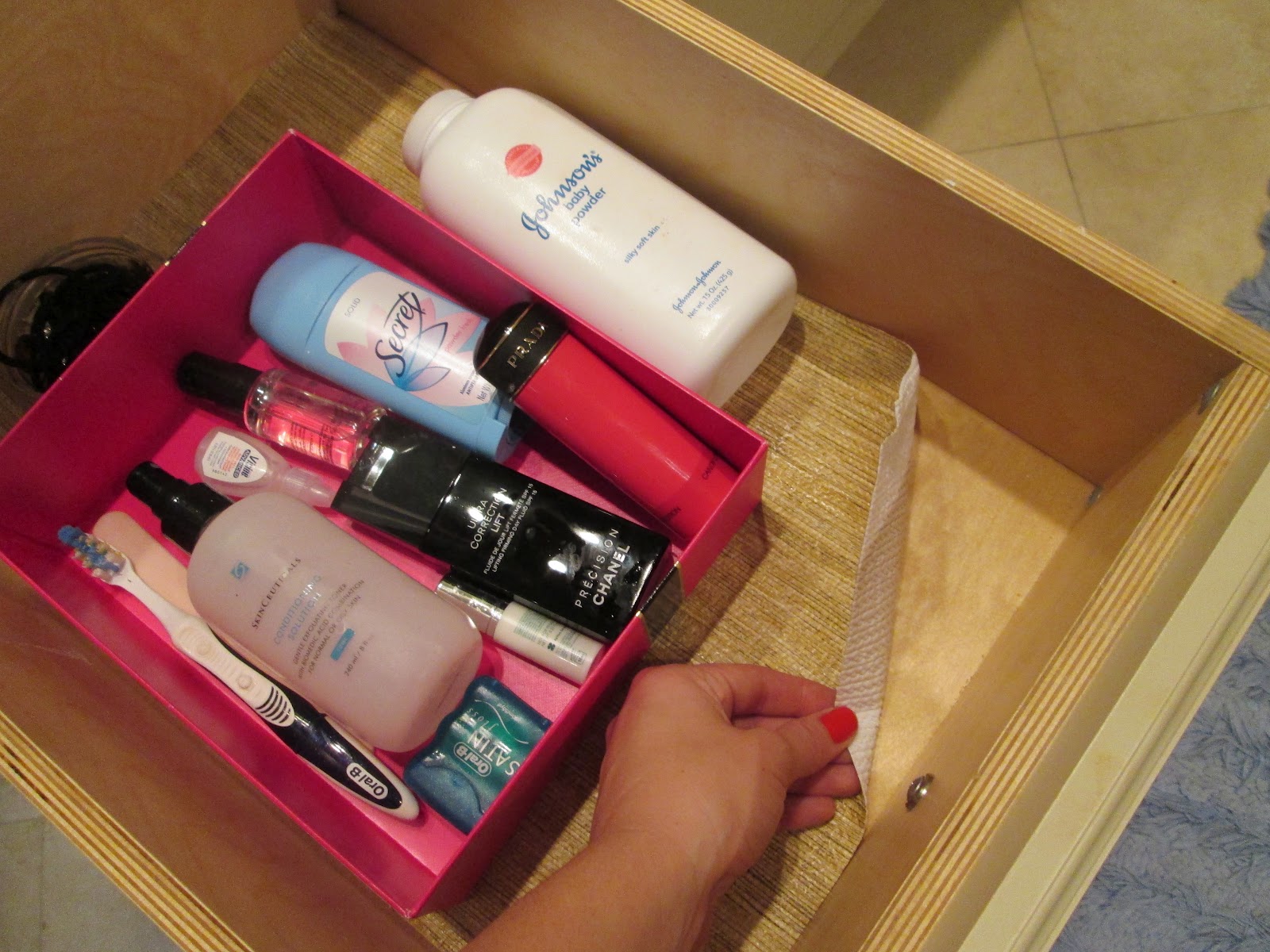 The Peak of Très Chic Easy Ways to Spruce Up Your Bathroom