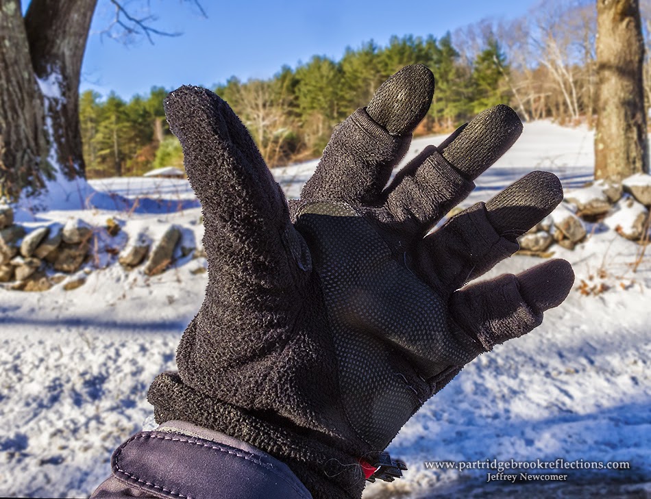 Getting it Right in the Digital Camera Winter Gloves, Getting a Grip