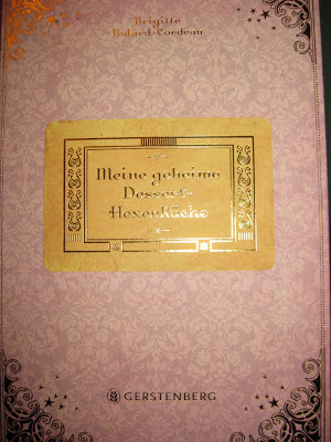 Julie's Zeit: Dessert aus der Hexenküche: Teigtaschen mit