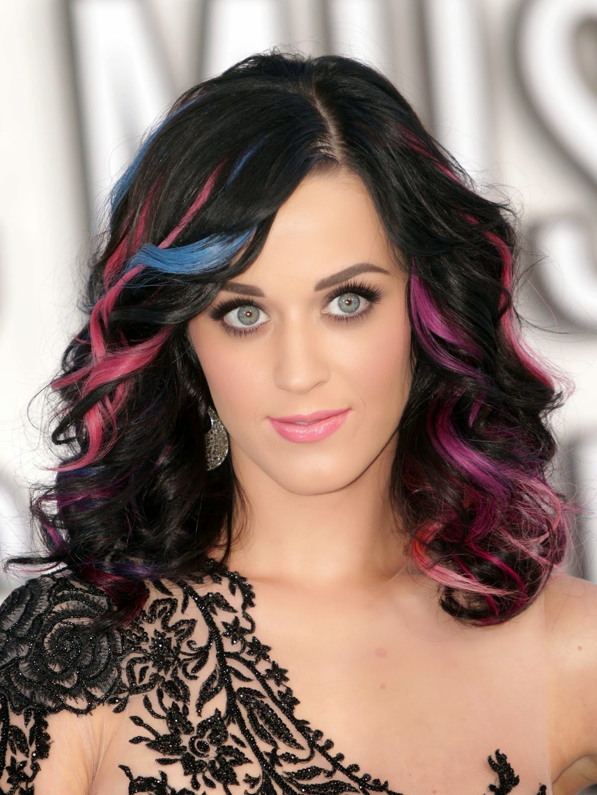 Katy Perry Looks Like Hot Wallpapers - Beautiful Desi Sexy 
