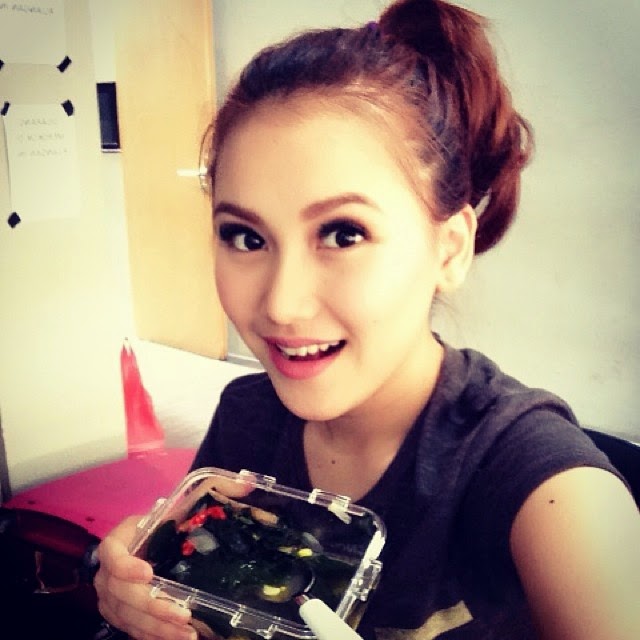 Model Rambut Ayu Ting Ting Terbaru