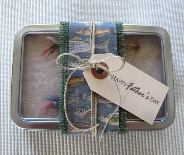 final+tin Father's Day Gift Idea: Fly Fishing Box {#FathersDay} 24