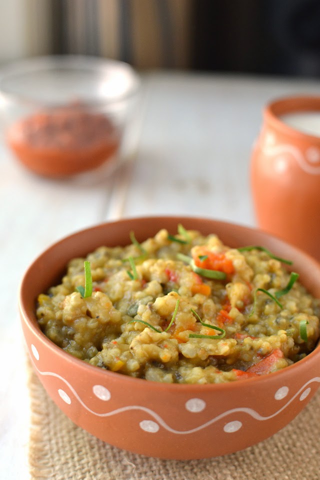Bajre Ki Khichdi (Pearl Millet/ Sajjala Khichdi) Bajre Ki Khichdi (Pearl Millet/ Sajjala Khichdi)