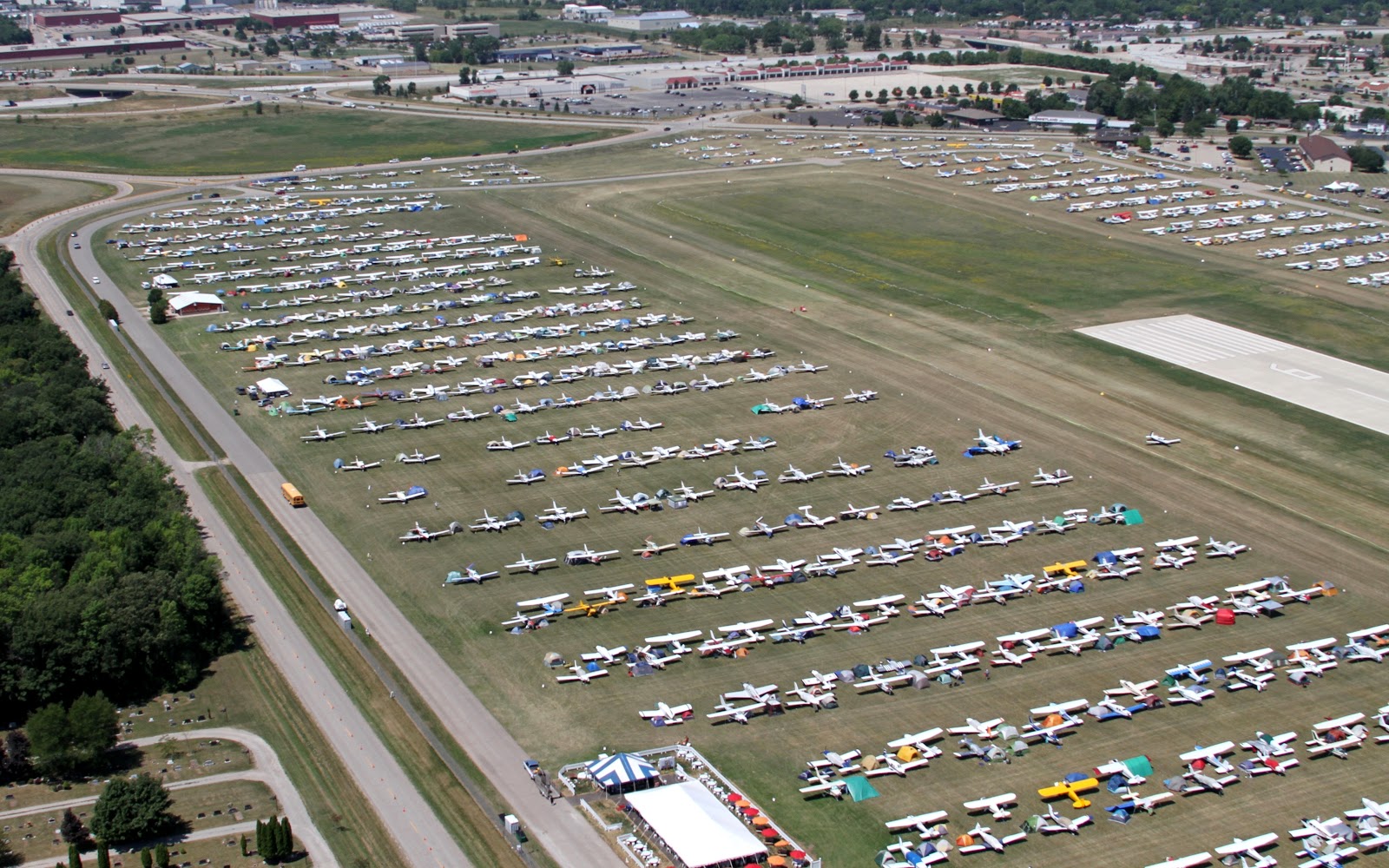 The Aero Experience EAA AirVenture Oshkosh 2012 Aerial Tour In a Bell 47G