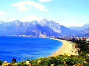 Konyaaltı is the shining star of Antalya with its worldfamous beach.