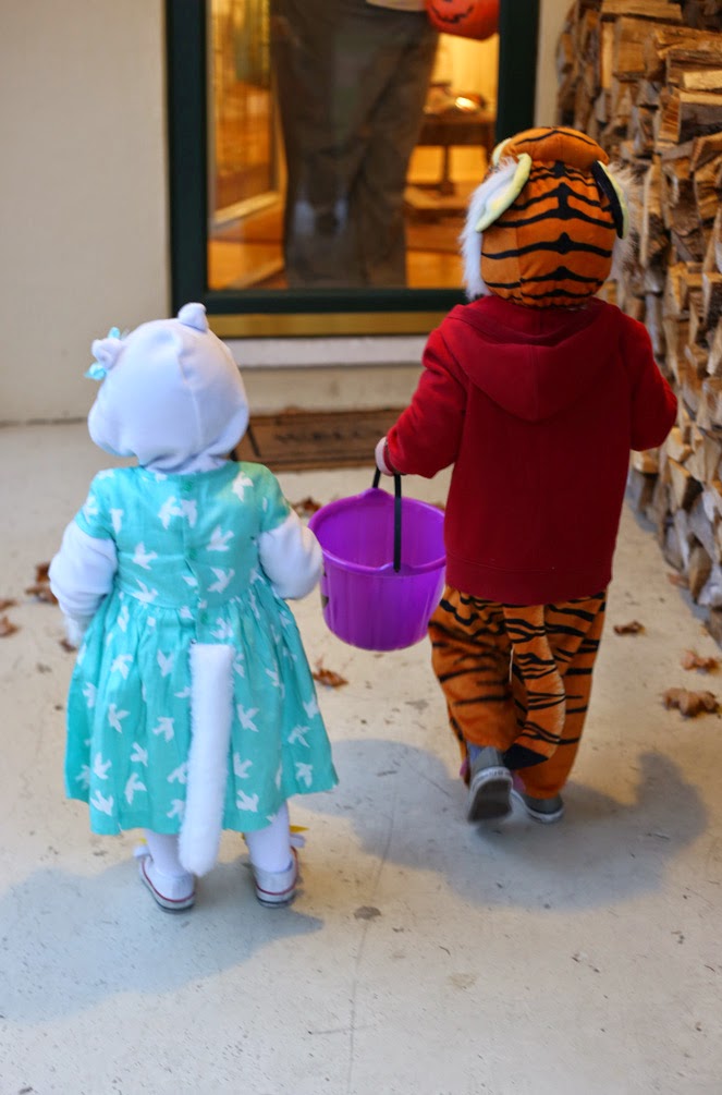 Bowdenisms Costume Week A Beautiful Day In The Neighborhood