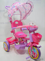 1 GoldBaby JT09 Winch Baby Tricycle in Pink