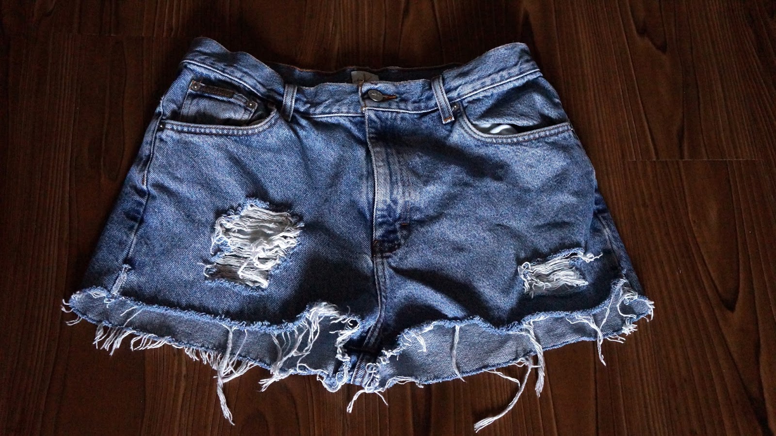 Bayshore & Central DIY Jeans to Jorts Transformation