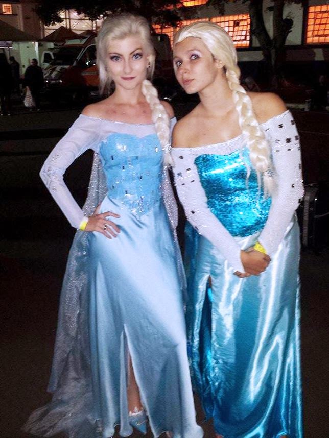 Garota Do Coturno Cosplay De Elsa Frozen Feito Pela Andressa Damiani