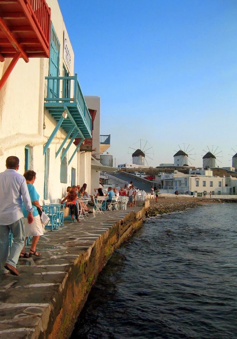 A Vacationer's Paradise in Mykonos Island, (Hellas) Greece A Vacationer's Paradise in Mykonos Island, (Hellas) Greece