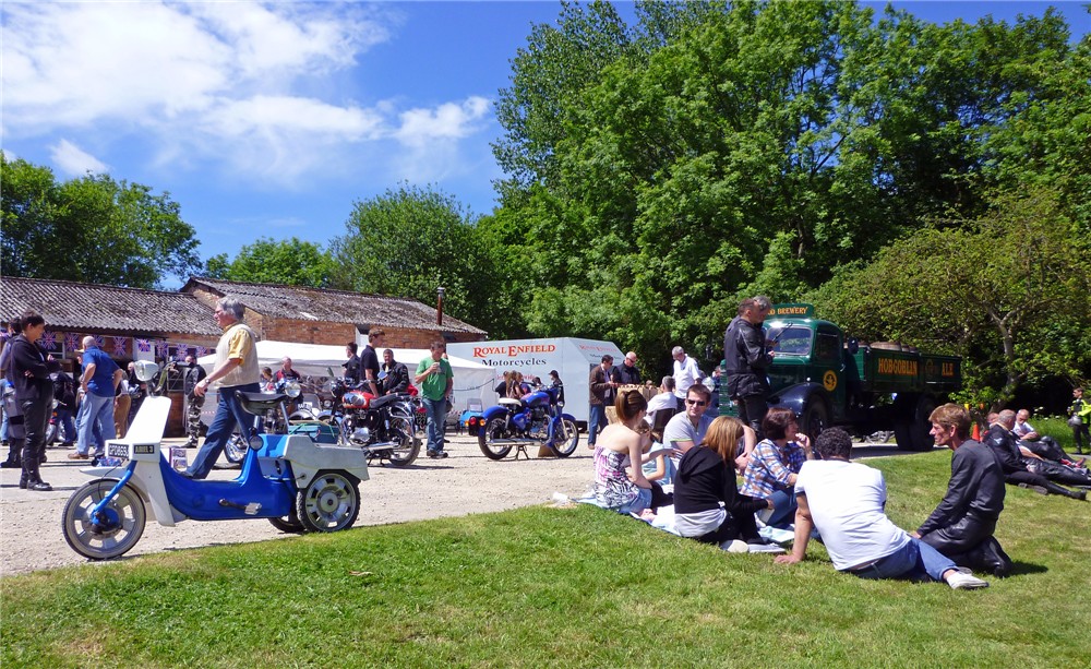 Royal Enfield's sixth open weekend ROYAL ENFIELD MOTORCYCLES