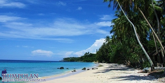 Objek Wisata Pantai Sumur Tiga di Pulau Sabang