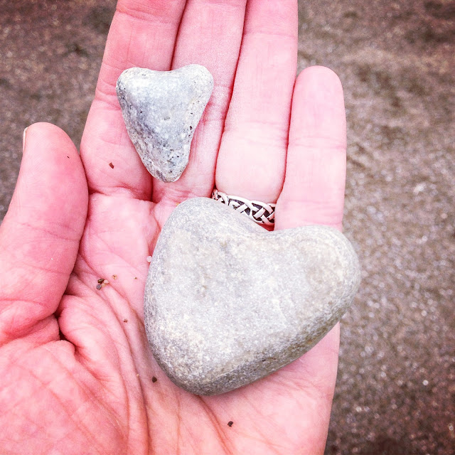 heart rocks, messages of love, messages from the universe, hearts, Anne Butera, My Giant Strawberry