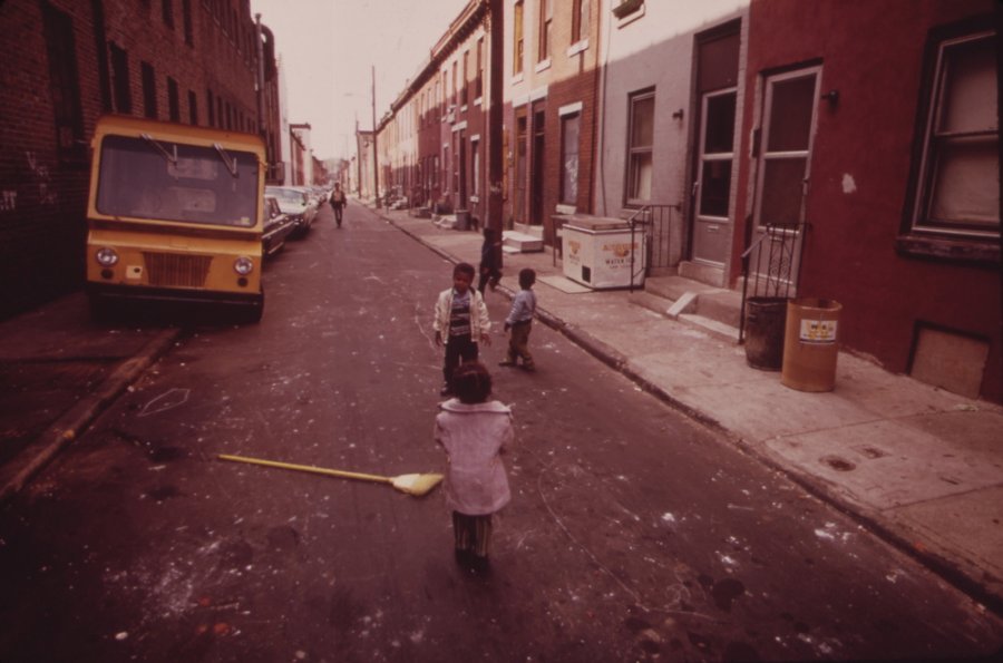Colour Photos of Philadelphia in 1973 ~ vintage everyday