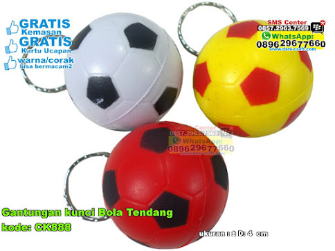 Gantungan Kunci Bola Tendang