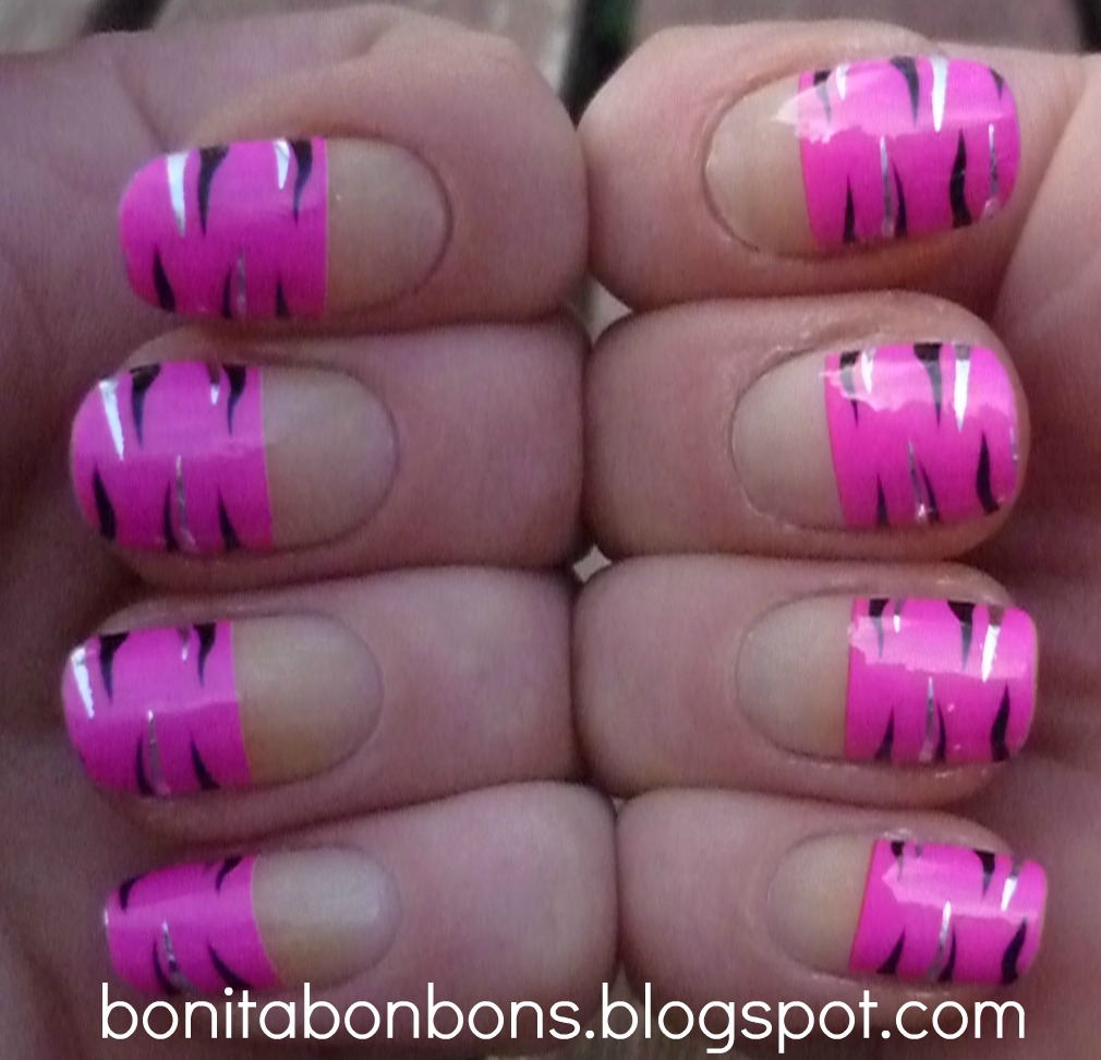 Here is another look created with nail wraps, these are from Nailease a UK