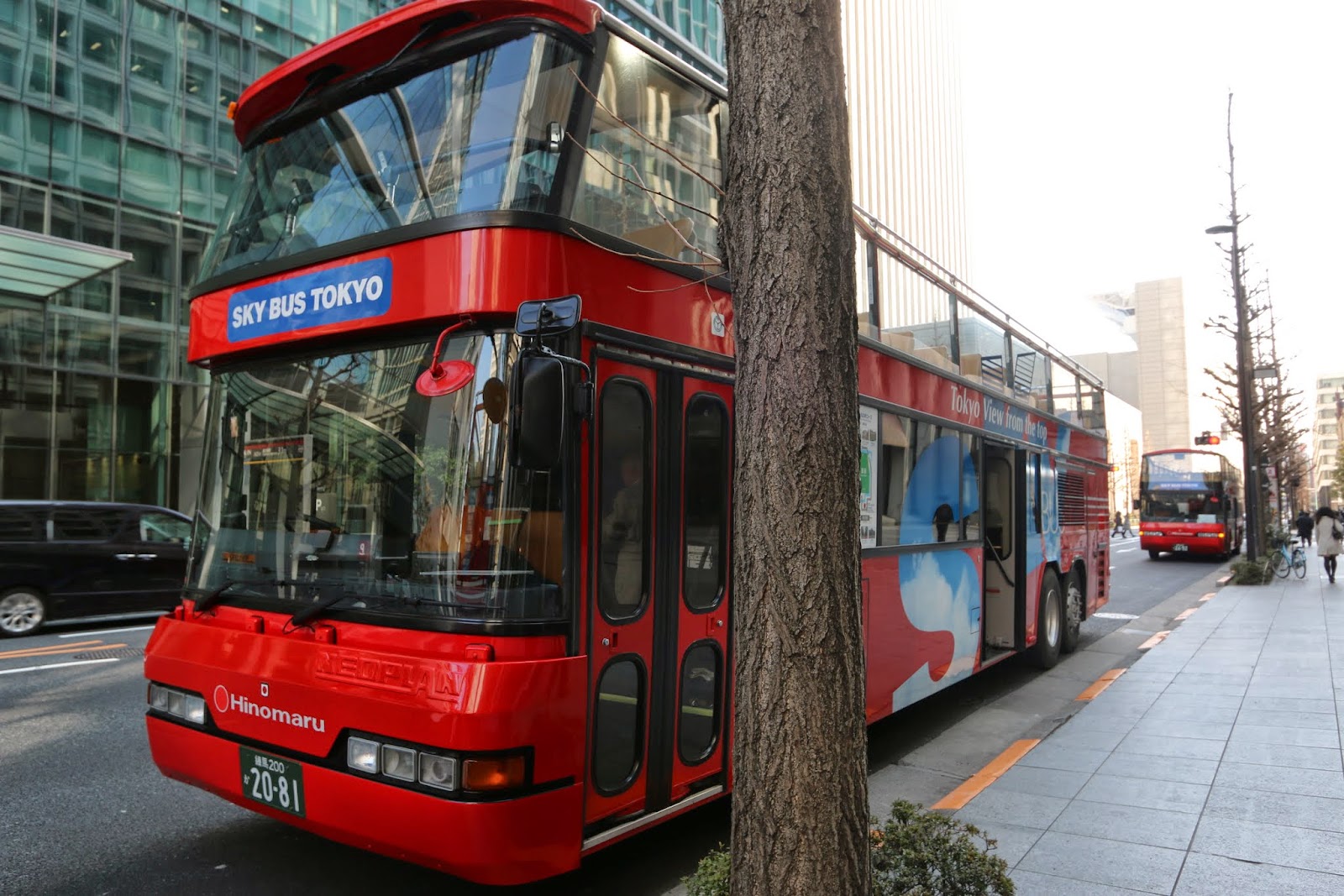 Feeling exhausted from a long walk, you can take a relaxing round tour on Sky Bus Tokyo for the city view which departs at Mitsubishi Building in Marunouchi near Tokyo Station Feeling exhausted from a long walk, you can take a relaxing round tour on Sky Bus Tokyo for the city view which departs at Mitsubishi Building in Marunouchi near Tokyo Station