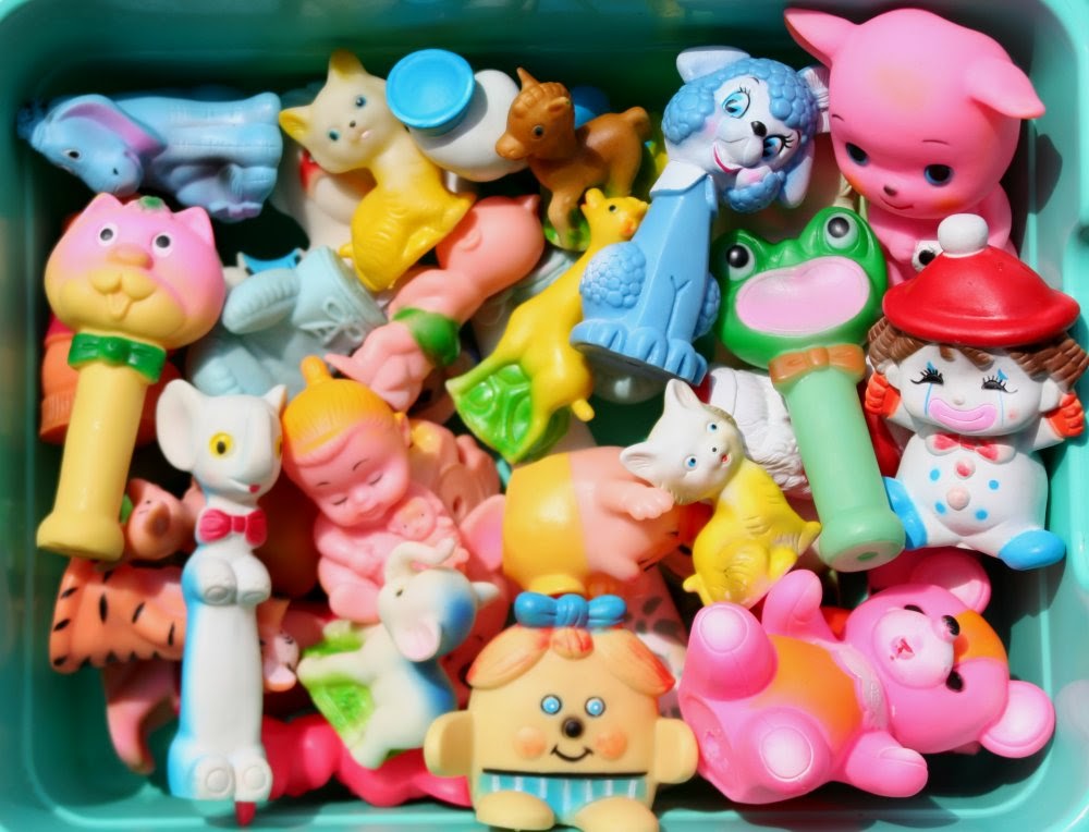 Retrokitsch Cute Rubber Squeaky Toys