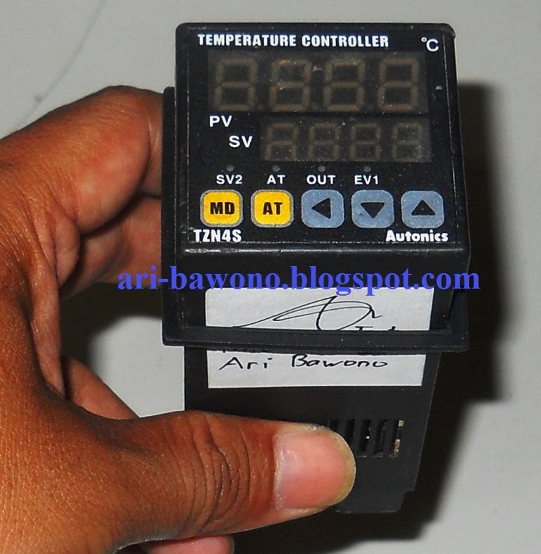 ELEKTRONIKA DAN MIKROKONTROLER Temperature Controller Autonics TZN4S