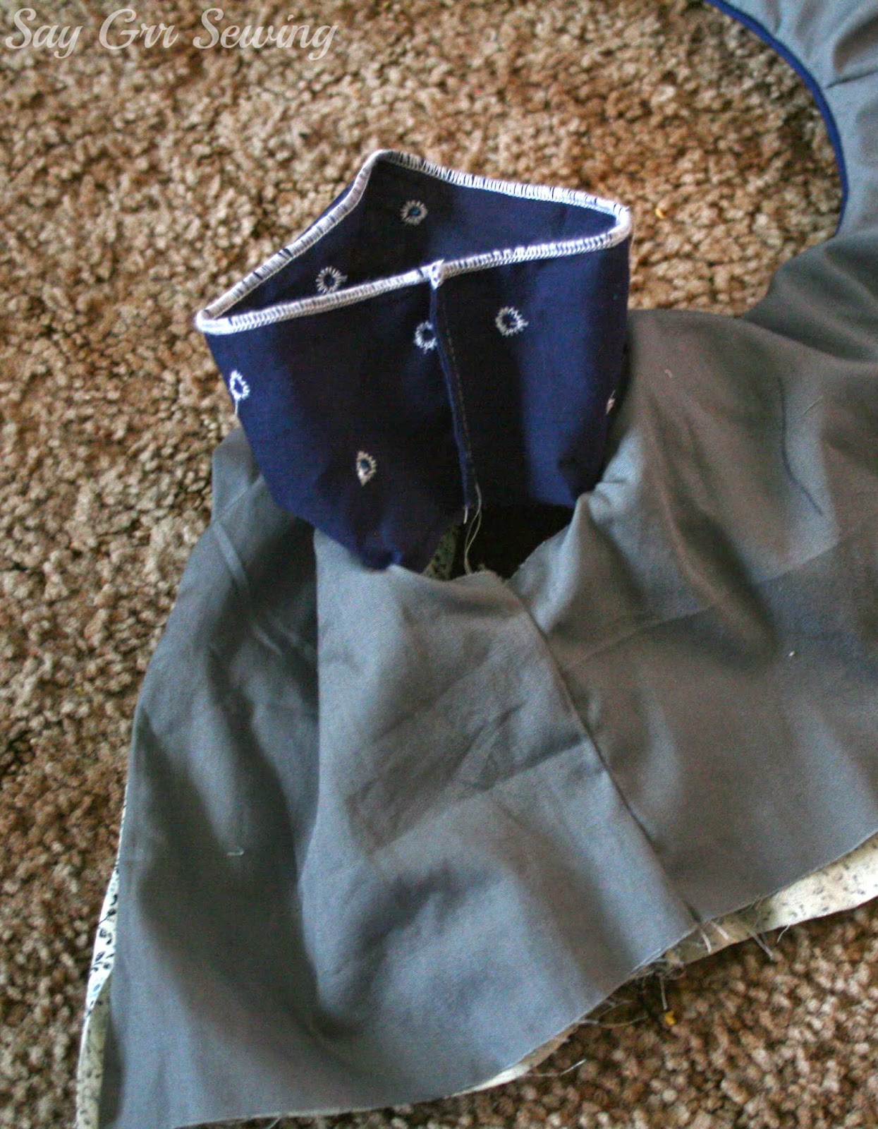 Say Grr Sewing Inserting UnLined Sleeves In A Lined Bodice Tutorial