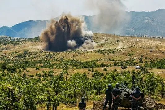 Τραγωδία σε πεδίο βολής στο Βόλο – Νεκροί τρεις στρατιώτες μετά από έκρηξη