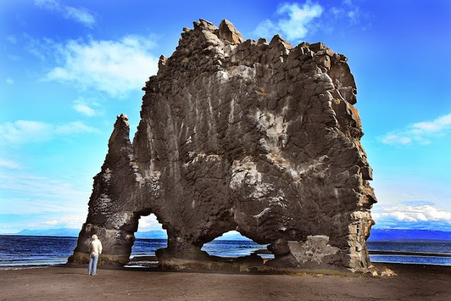 Volcán Triceratops Gigante Hvítserkur Islandia