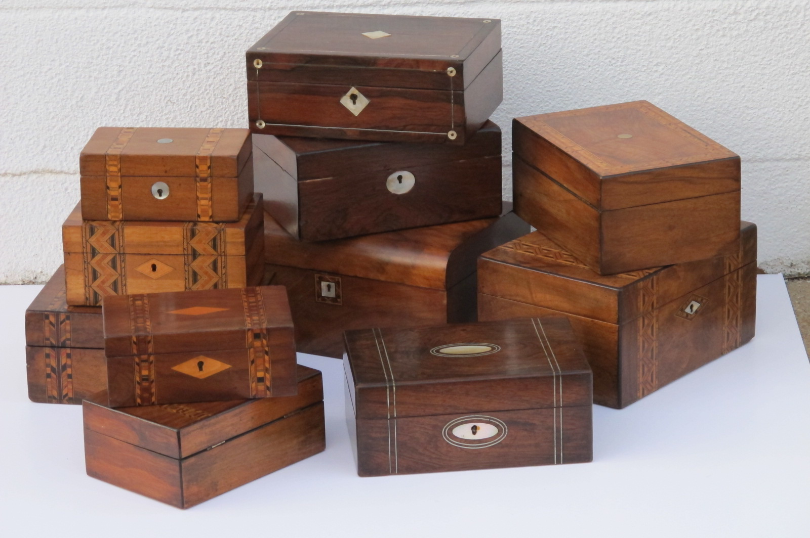 Antique inlaid boxes Antique wooden boxes, Decorative boxes, Old