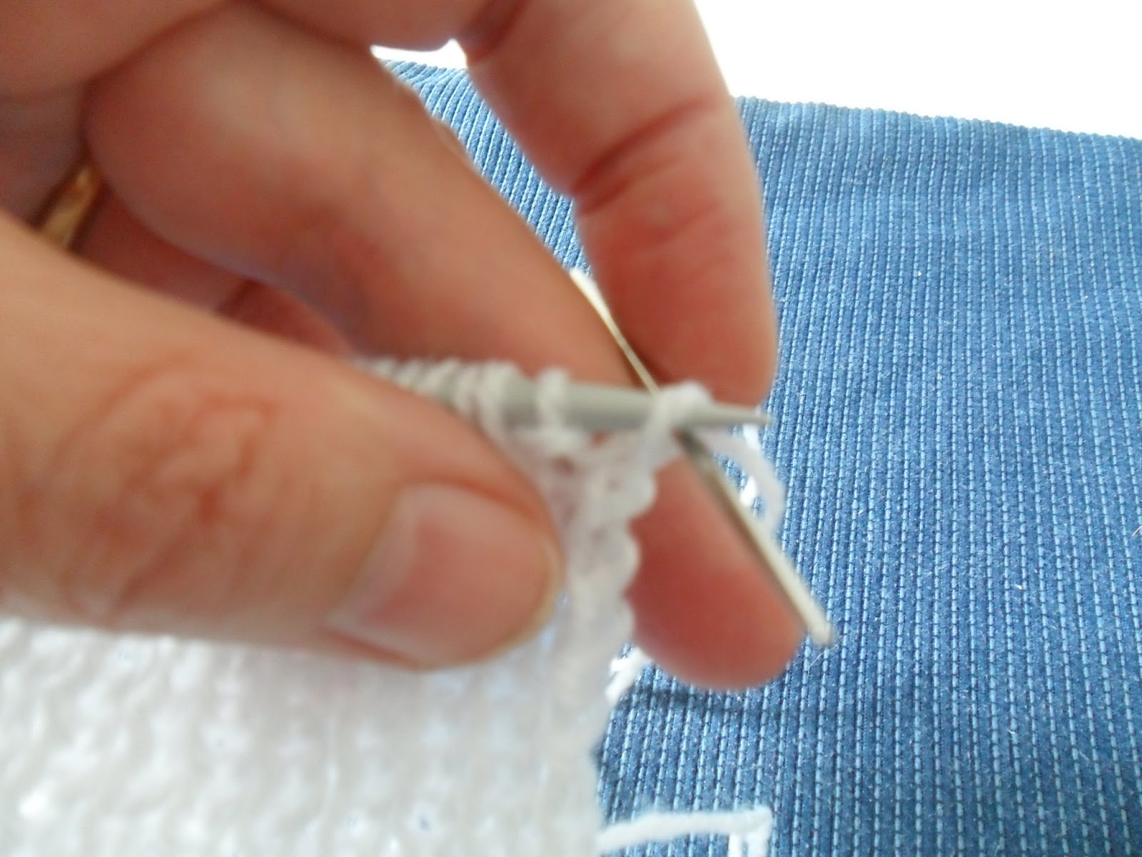 Olive Groves and Doll Knits: Italian Sewn Bind off Tutorial (Kitchener or gra...