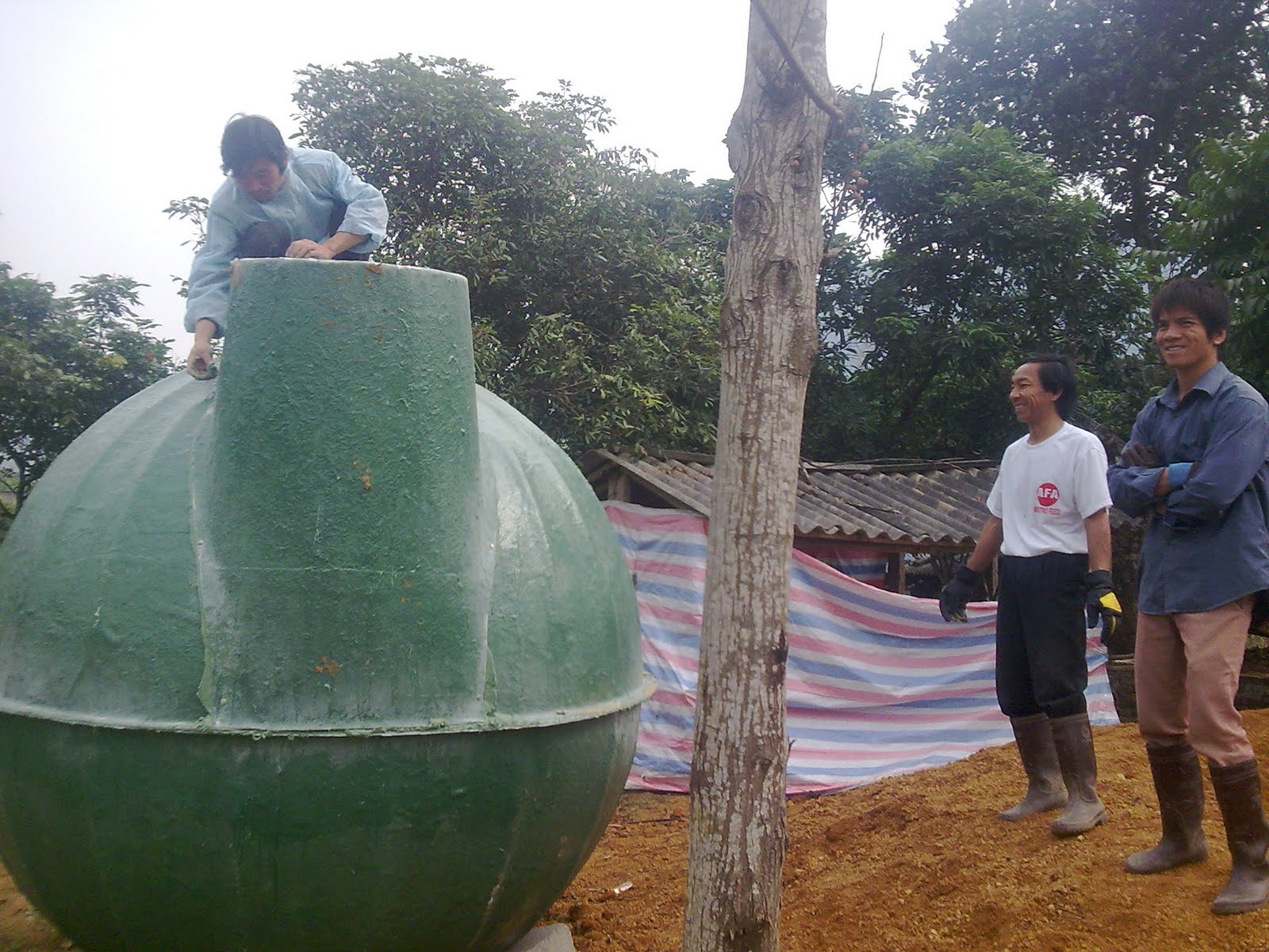 biogas nhựa tự đẩy bã