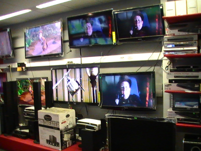 SXM TECH GURU blogs judith roumou THE MUSIC MAN STORE OR KLASS