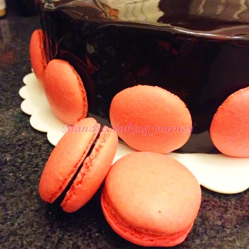 Mandy's baking journey Chocolate lacquer glaze (mirror glaze)