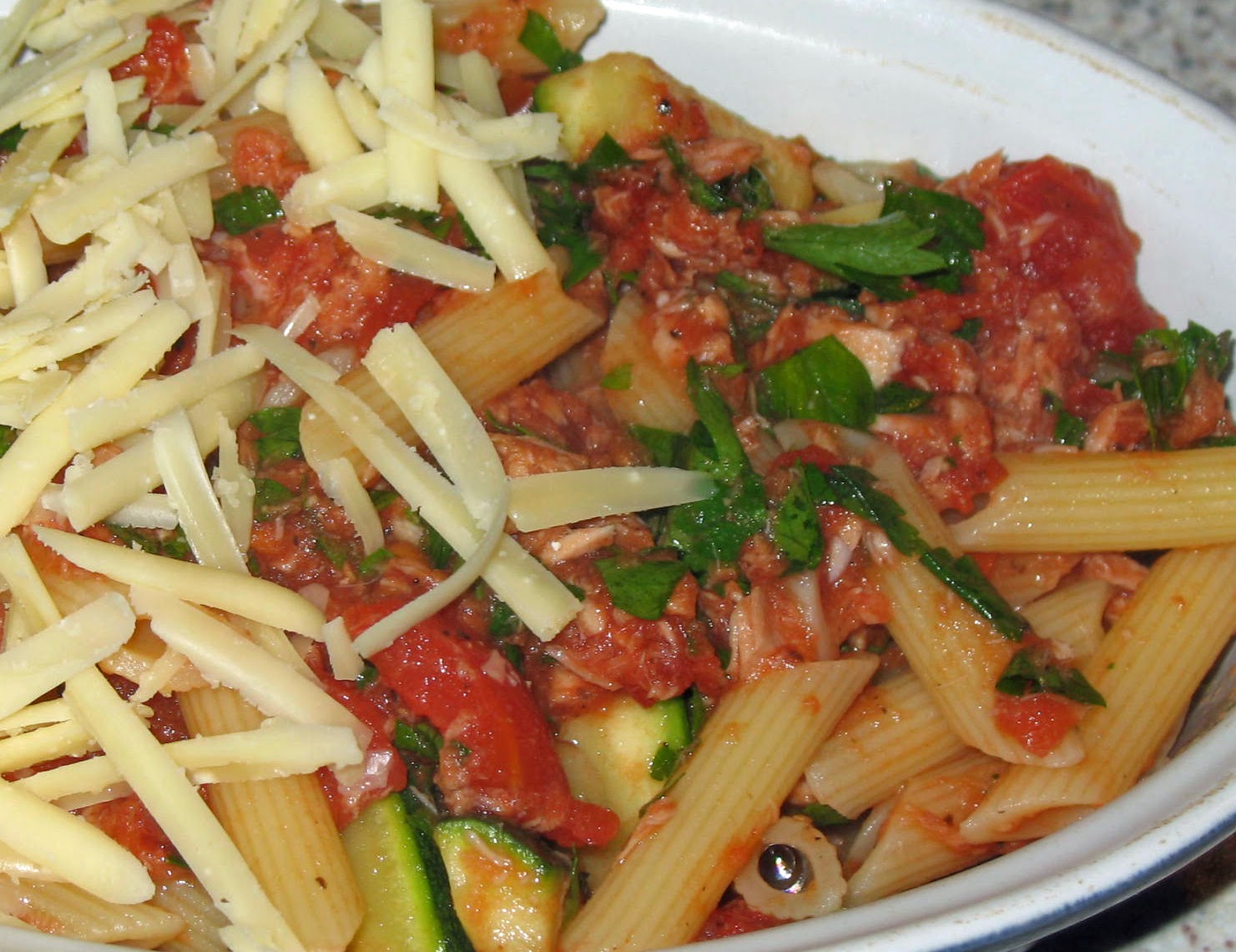 The Happy Housewife Tuna and Courgette (zucchini) Pasta Bake