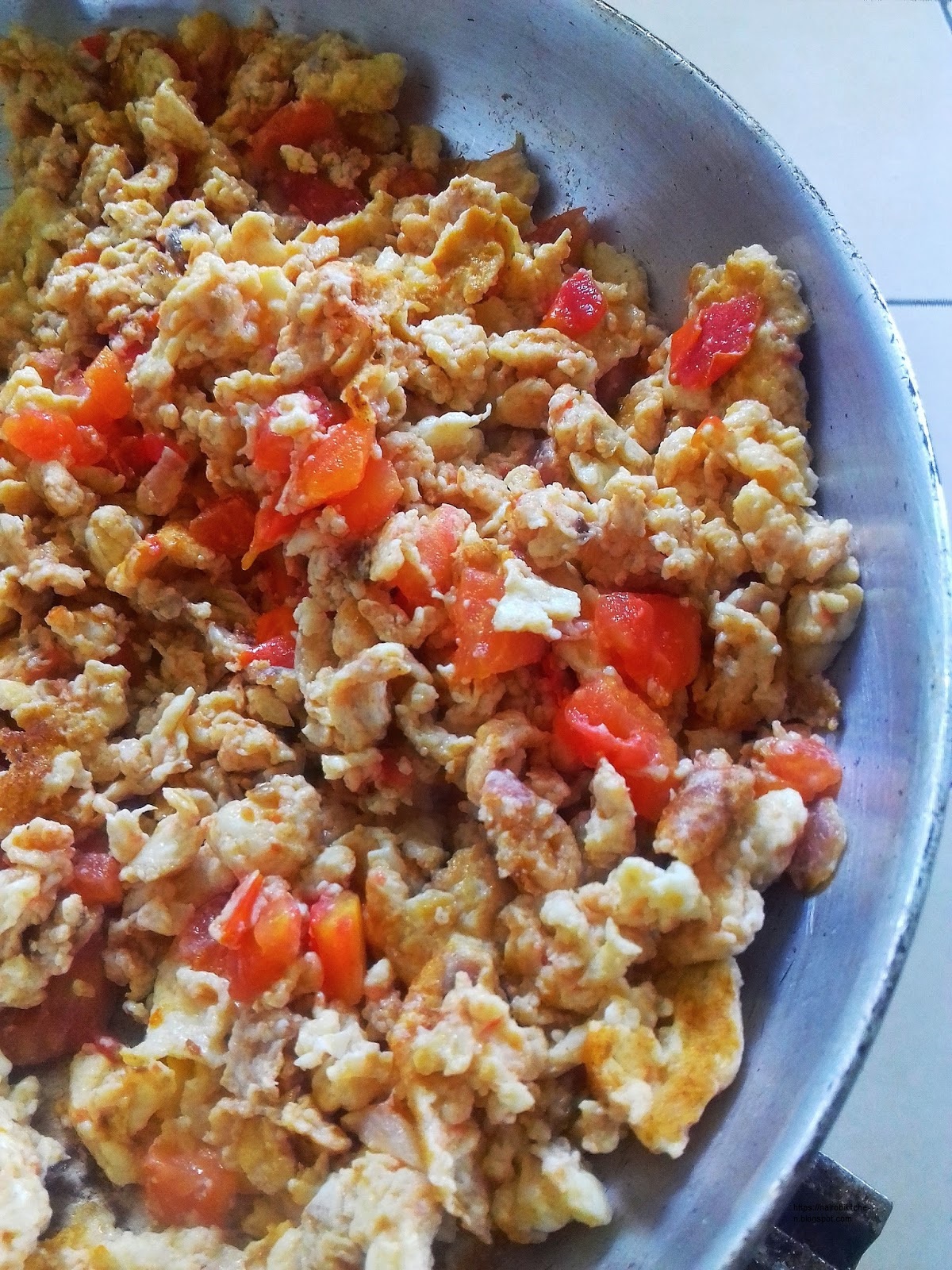 TOMATO SCRAMBLED EGGS / Nairobi Kitchen