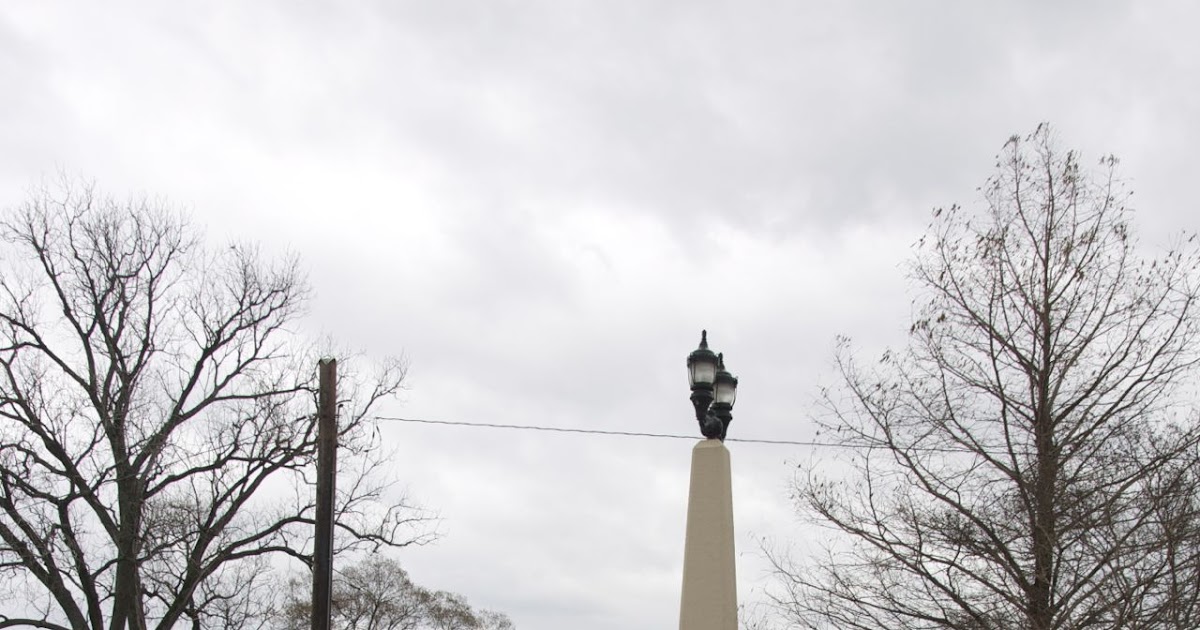 Suzassippi's Lottabusha County Chronicles Louisville Avenue Bridge