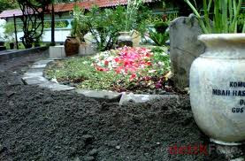 Keajaiban dari Makam Gus Dur Keajaiban dari Makam Gus Dur