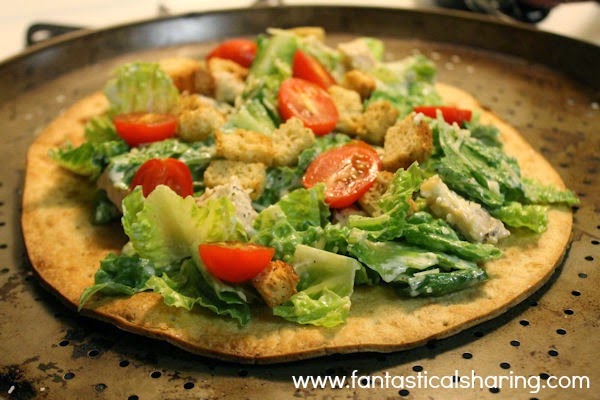 Chicken Caesar Grilled Flatbread Pizza | A clever twist on a classic Caesar salad that is absolutely perfect for lunch! #recipe