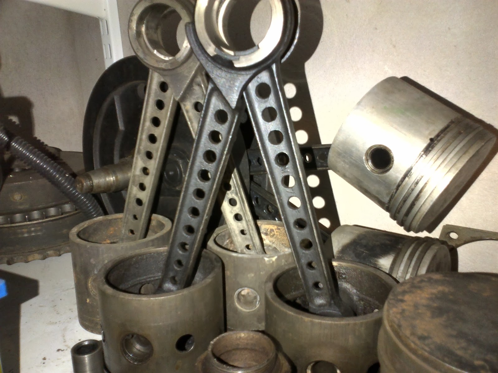 Halvtopp Stockholm JD piston art