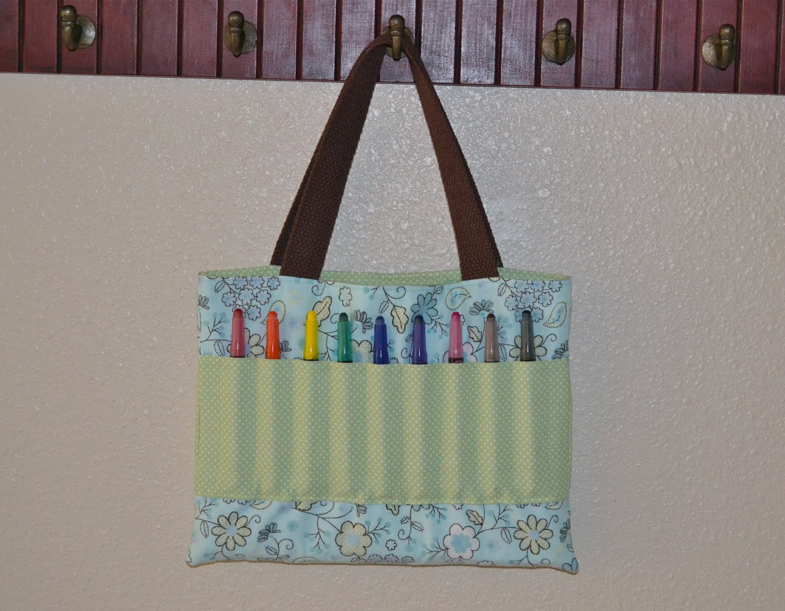 Random Craft Cute Crayon Purse