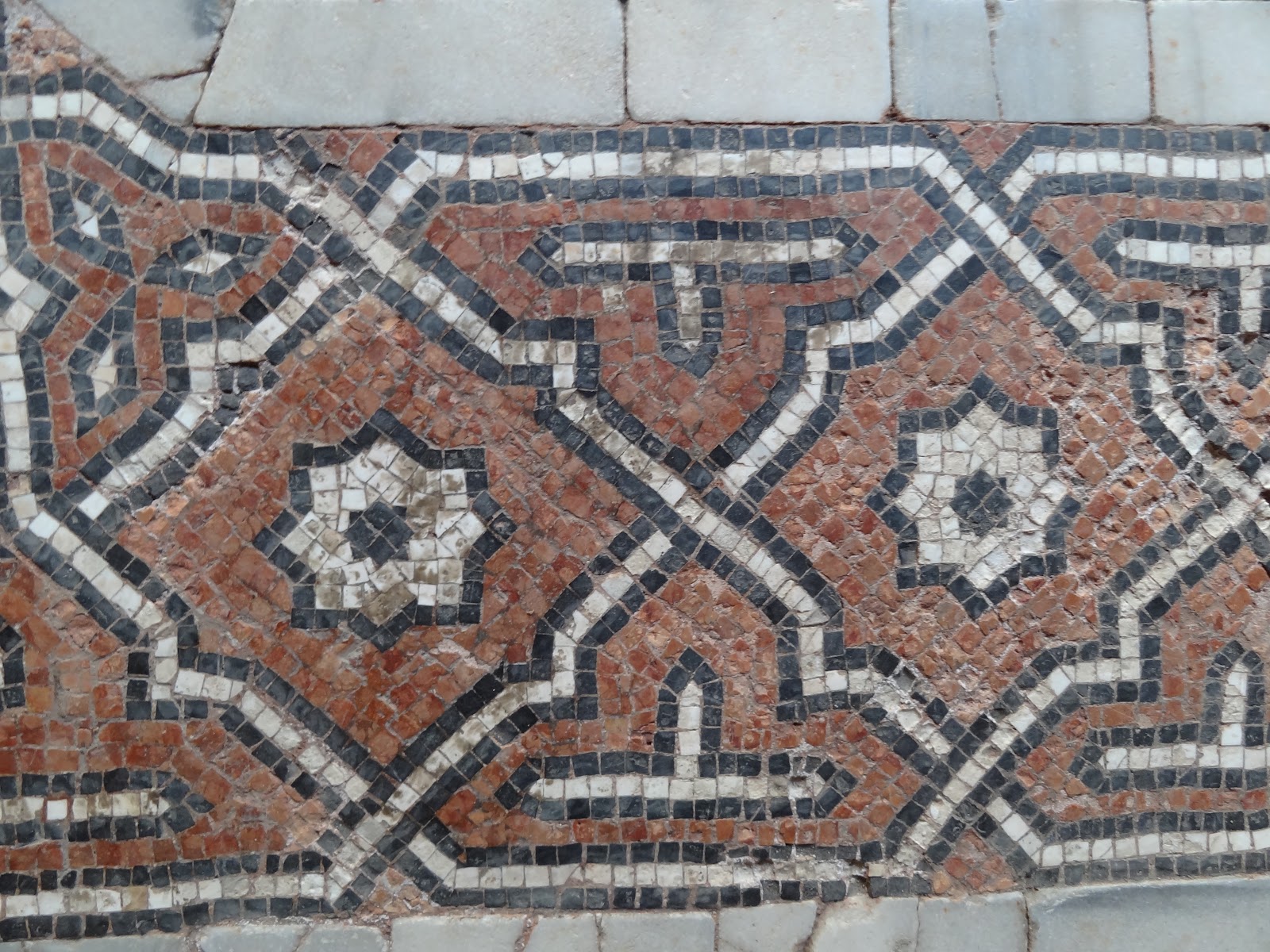 Decorative painter For the love of Venice and the love of marble