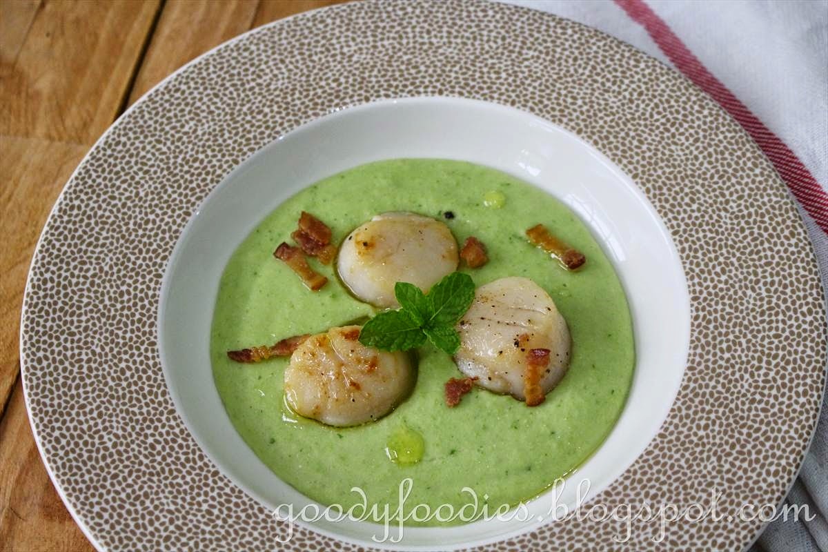 GoodyFoodies Recipe Pan Seared Scallops with Pea Puree and Crispy Bacon