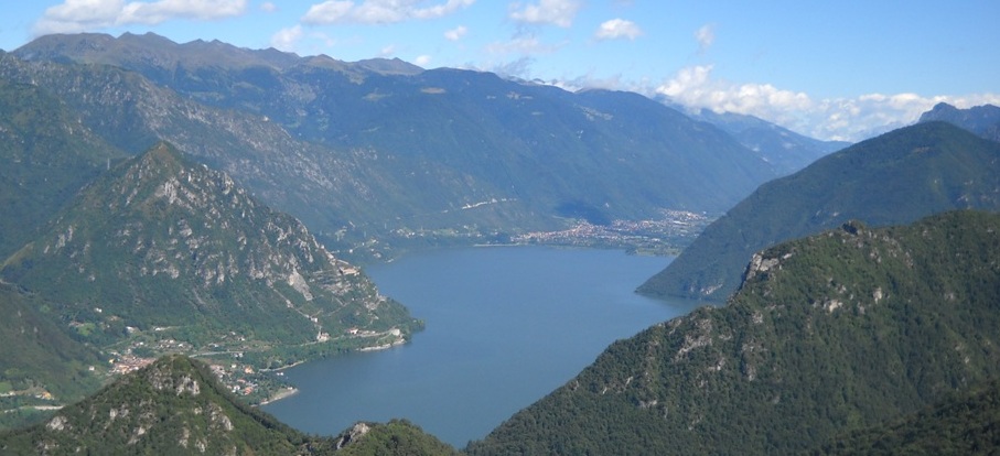 Panoramica della Valsabbia all'altezza del lago d'Idro