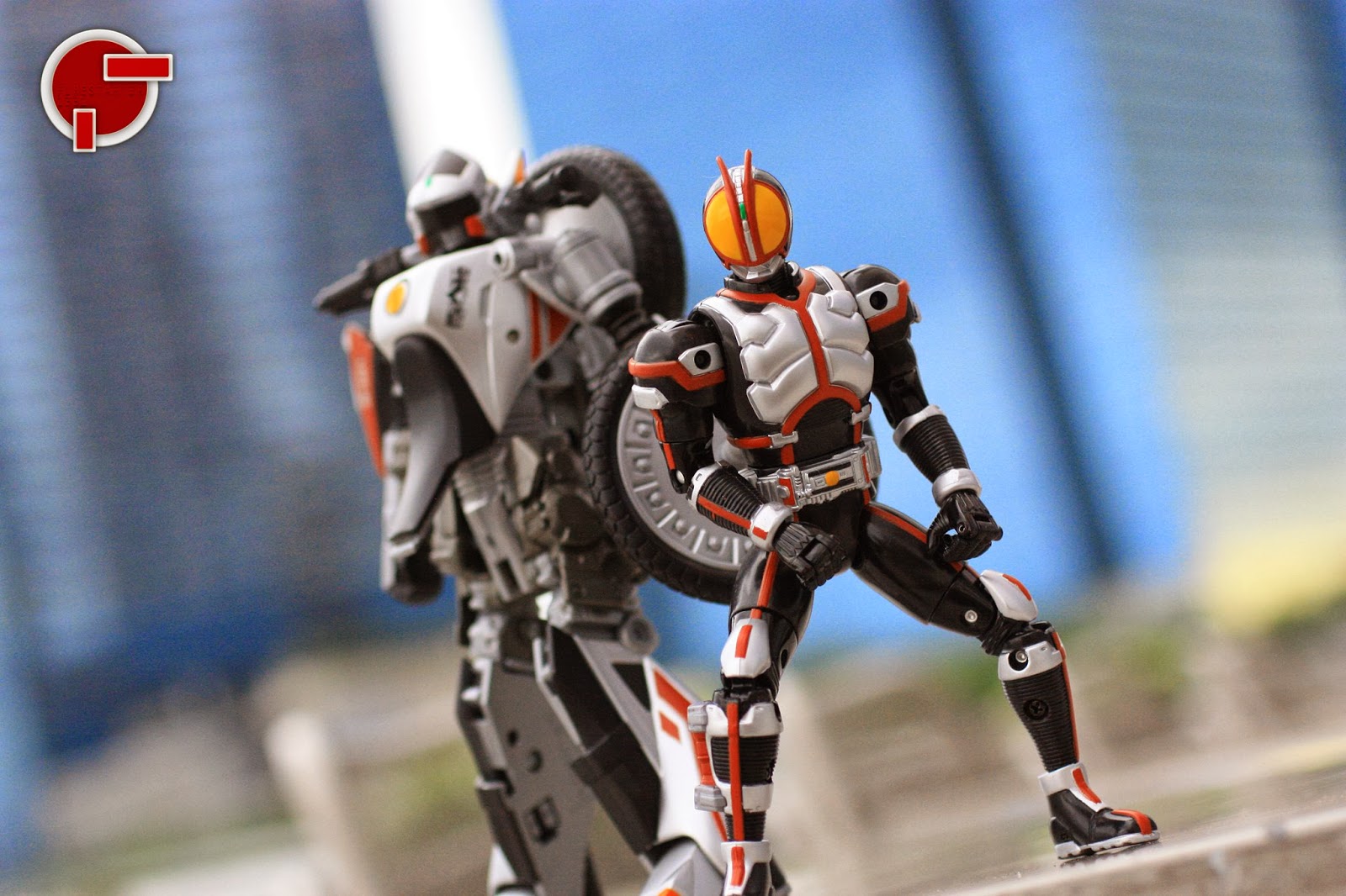 Kamen Rider Faiz Toys 90