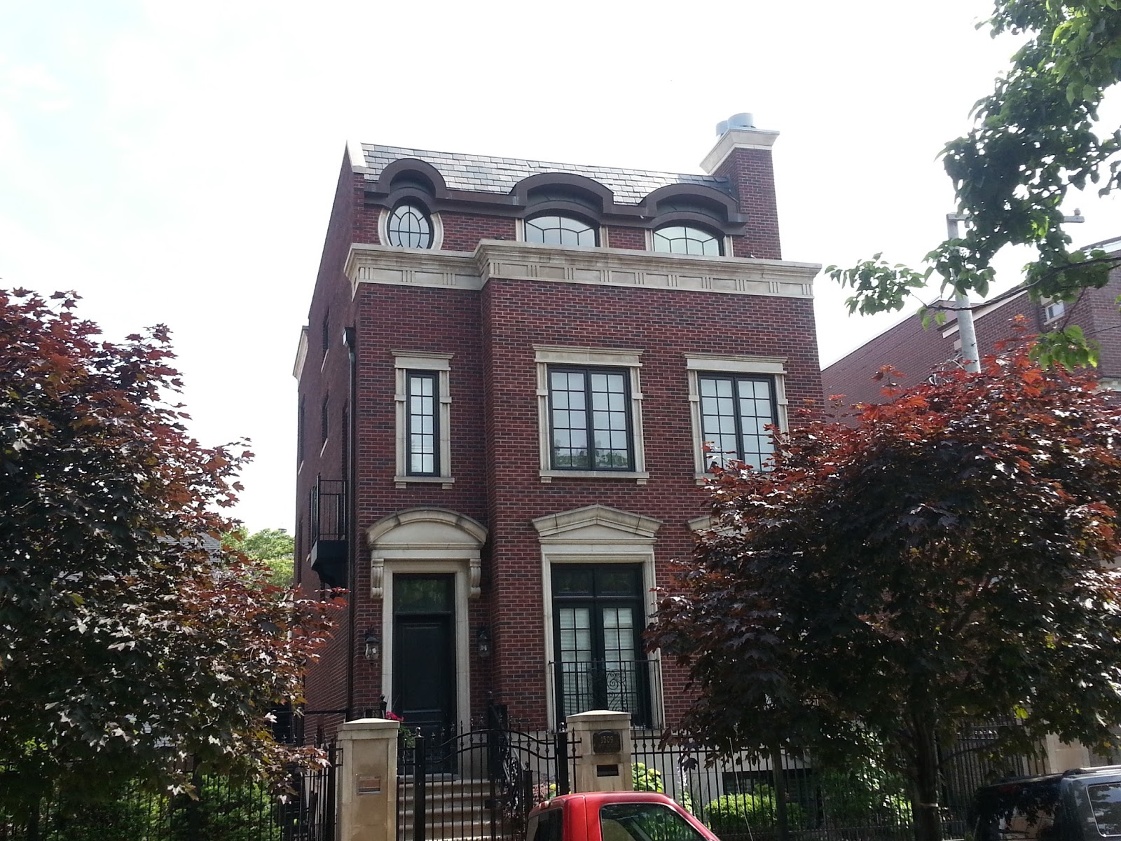 The Chicago Real Estate Local Indiscreetly modern Five new houses