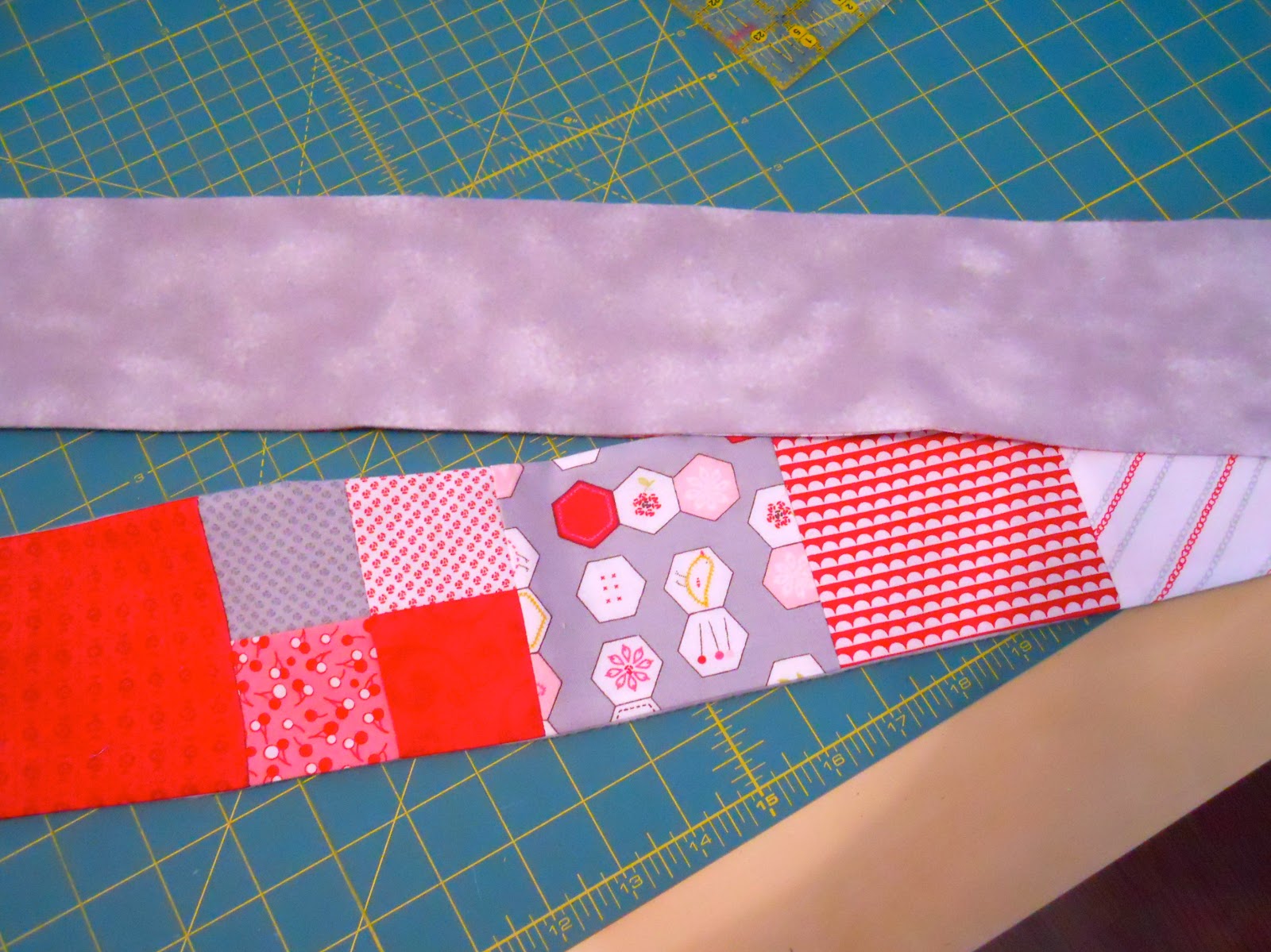 ellyn's place patchwork scarf tutorial
